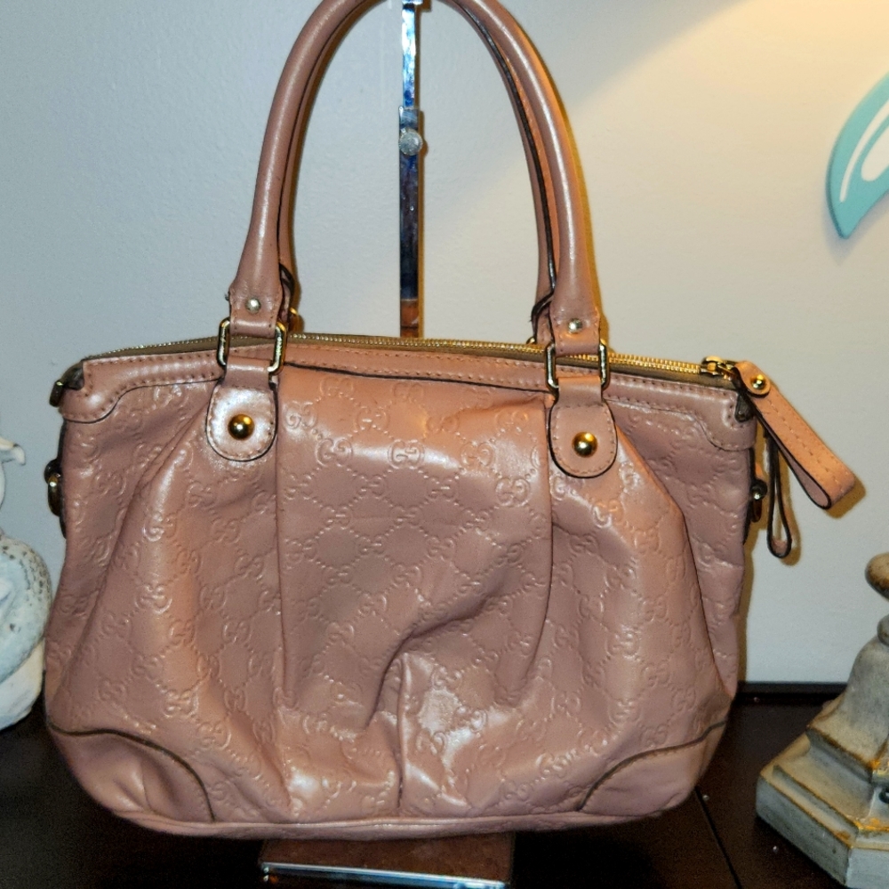 Gucci Guccissima Crossbody two way Bag.